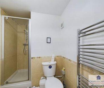 1 bedroom property to rent in Malvern - Photo 1