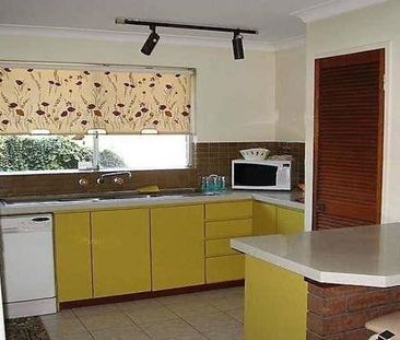 ROSSMOYNE HIGH SCHOOL ZONE! - Photo 6