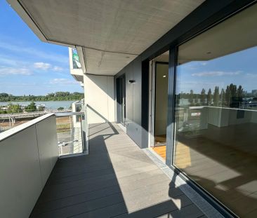 MARINA TOWER - Helle 2-Zimmer-Wohnung mit Balkon und überdachter Lo... - Photo 6