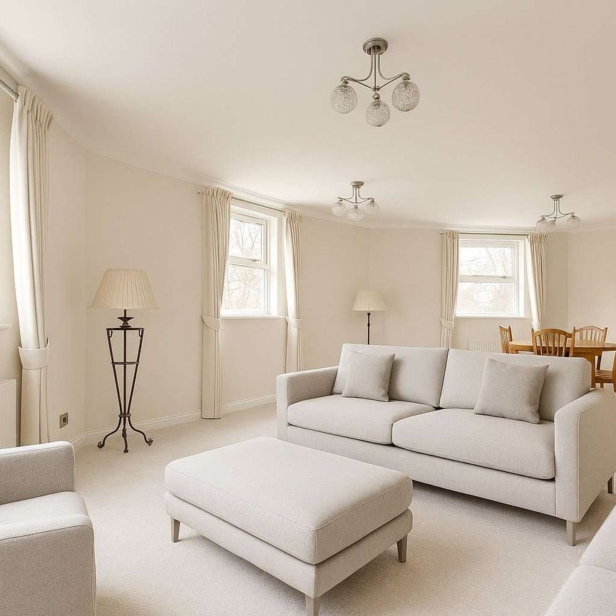 An exclusive two bedroom apartment over 1,100 sq. ft. with views over the Common and benefiting from a off-street parking space. - Photo 1