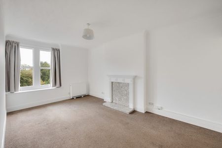1 Bed Flat - Photo 3