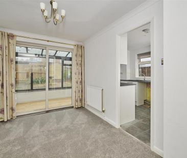 3 bedroom semi-detached house to rent - Photo 4