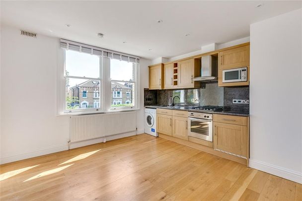 1 bedroom flat to rent - Photo 1