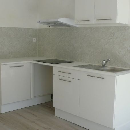 Location Appartement P1 Nimes - Photo 1