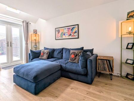 2 bedroom detached house to rent - Photo 3