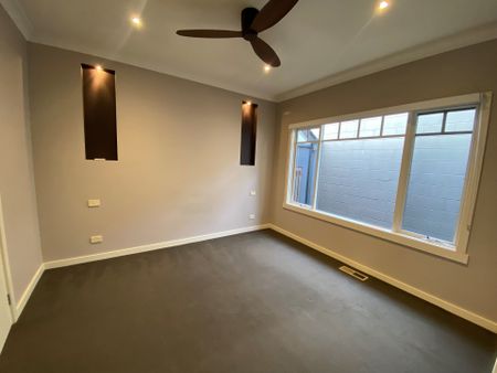 2/2 Victoria Street, Ringwood East - Photo 2