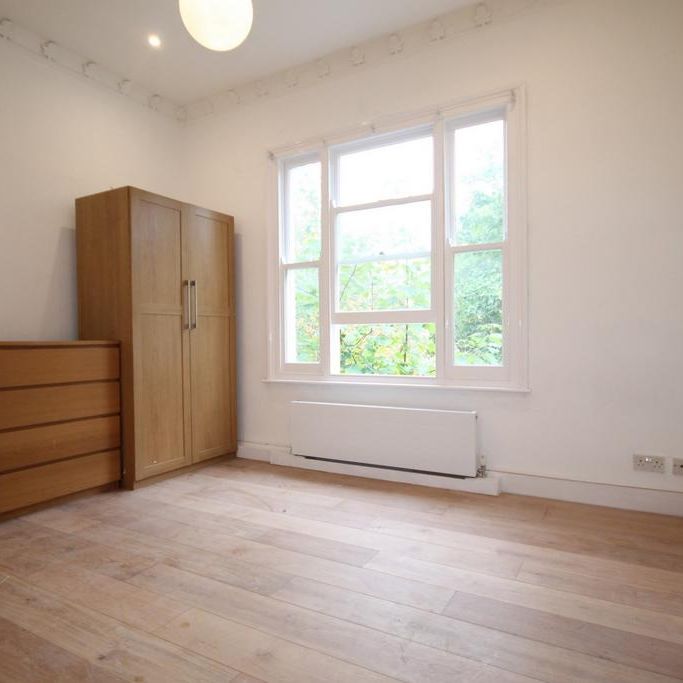 3 bedroom flat to rent - Photo 1