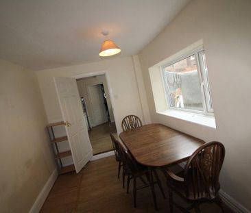 4 bedroom terraced house to rent - Photo 1