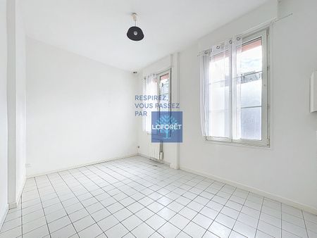 Apartment - Photo 2