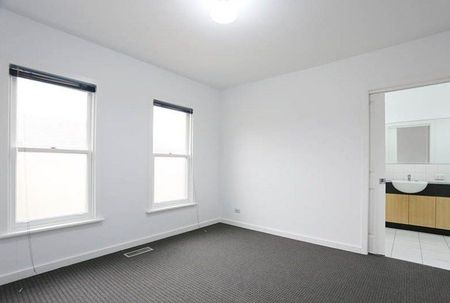 6/135 Locksley Road, Eaglemont VIC 3084 - Photo 3