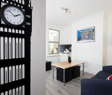 3 bedroom semi-detached house to rent - Photo 2