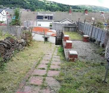 Kingsland Terrace, Treforest - Photo 2