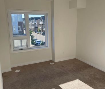 For Lease - 2635 William Jackson Drive Unit# 408, Pickering, Ontario - Photo 2