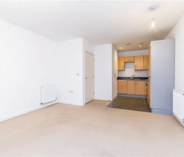 Peebles Court, Croydon, CR0 - Photo 4