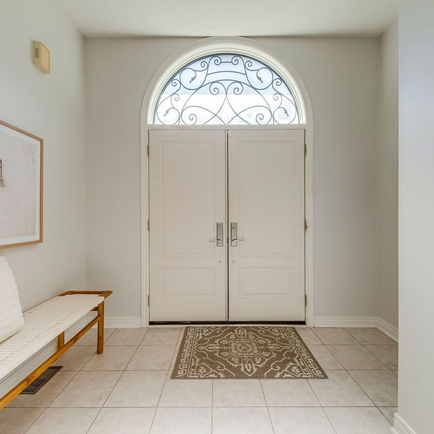 For Lease - 2491 Logan Avenue, Oakville, Ontario - Photo 1