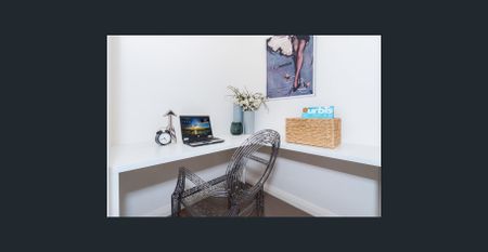 Contemporary living at it's Best! - Photo 2