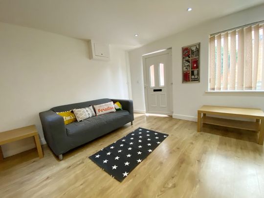 1 Bed Flat, Tyrrell House, LE3 - Photo 1