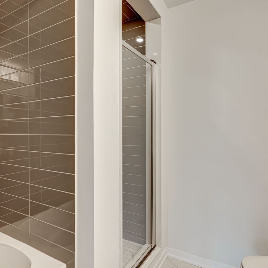 For Lease - 80 Honeycrisp Crescent Unit# TH377, Vaughan, Ontario - Photo 1