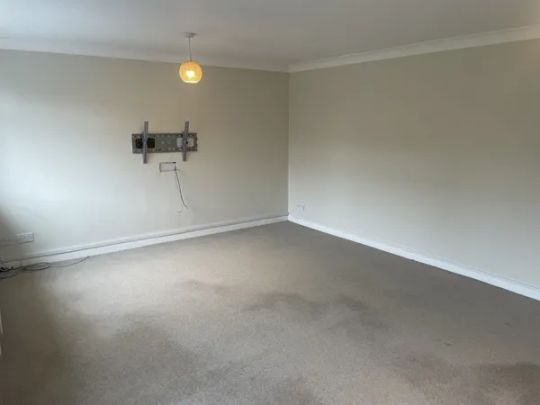 St. Davids Drive, Warrington WA5 9SA - Photo 1