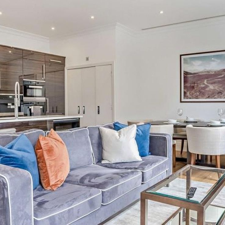 Rainville Road. Hammersmith, W6, London - Photo 1