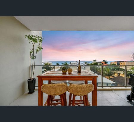 207/10 Third Avenue, Palm Beach, Qld 4221 - Photo 3