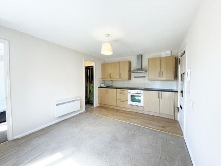 1 bedroom flat to rent - Photo 3