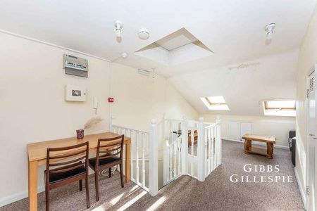 Staines Road, Hounslow, TW4 - Photo 2