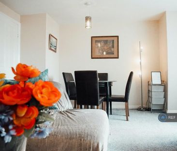 2 bedroom flat to rent - Photo 6