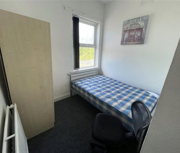 4 bedroom terraced house to rent - Photo 5