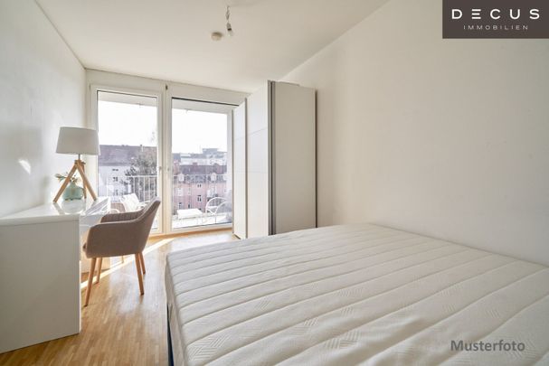 | NÄHE HAUPTBAHNHOF | IDEALE STARTERWOHNUNG | 2 ZIMMER | - Photo 1