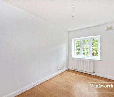 Etchingham Court, Etchingham Park Road, Finchley, London, N3 - Photo 4