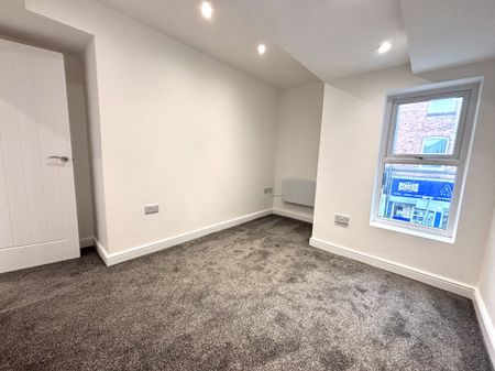 Wellington Street, Liverpool, Garston - Photo 2