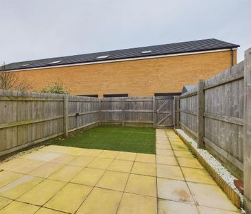 2 bedroom semi-detached house to rent - Photo 6