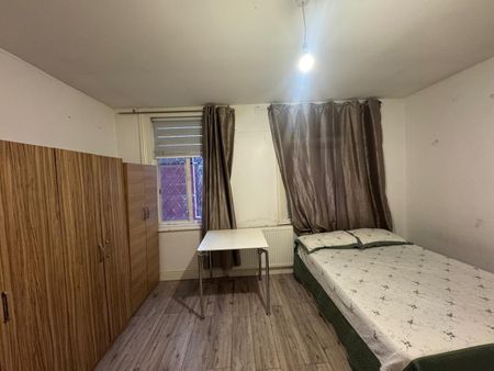 Room in a Shared Flat, Clarence Road, N15 - Photo 3