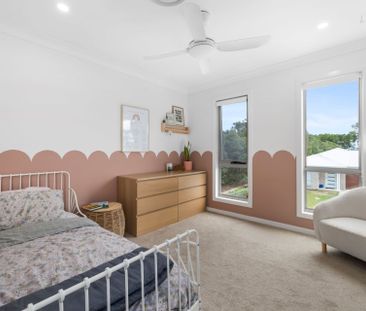 Coastal-Inspired Luxury Family Home - Photo 6