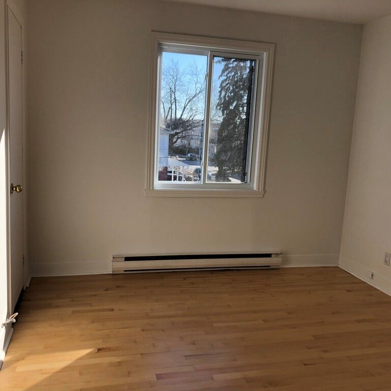 4 1/2 à Louer à Laval - Photo 1