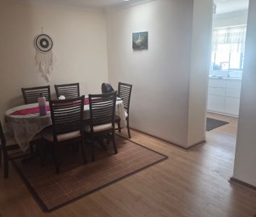 South Perth - Photo 1