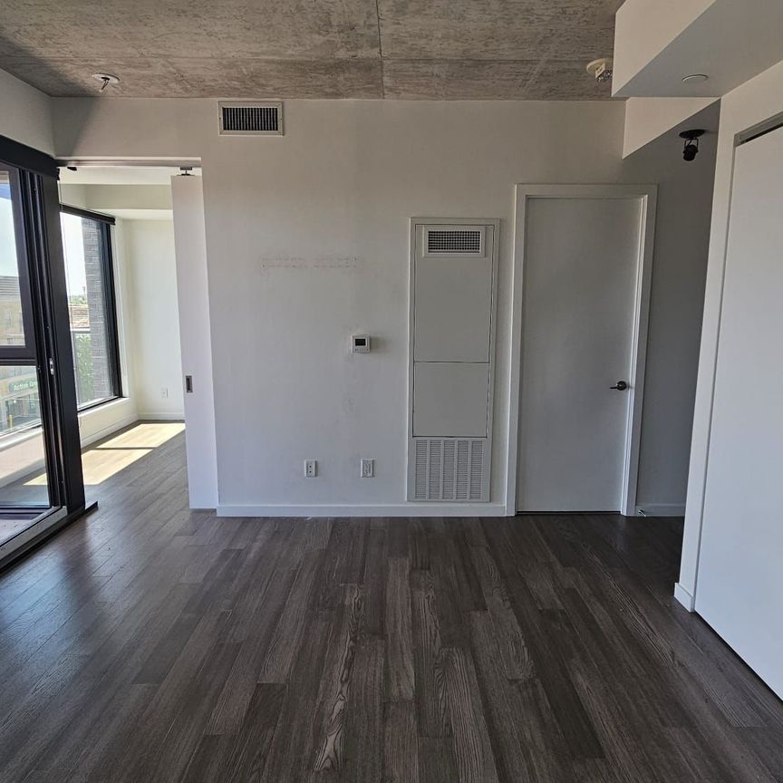 For Lease - 7 Smith Crescent Unit# 415, Toronto, Ontario - Photo 1