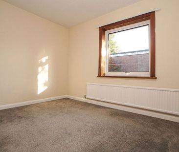 Semi Detached in Gelt Road, Brampton - Photo 4