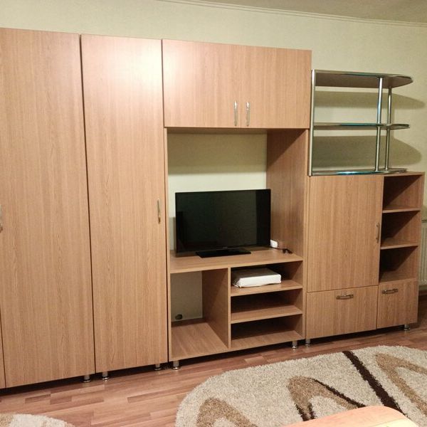 Piata Iancului, - Photo 1