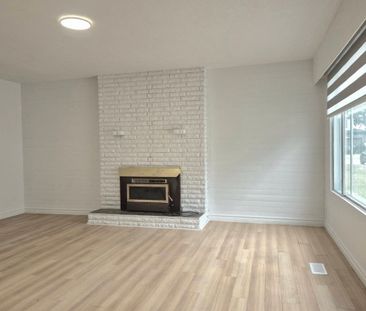 11166 80 Avenue, Delta - Photo 2