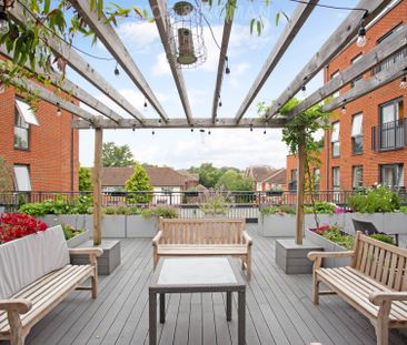 2 Bedroom Apartment, Holly Place – Cobham - Photo 1