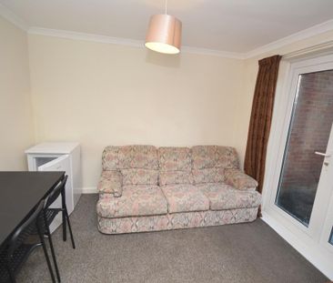 5 bedroom house to rent - Photo 1