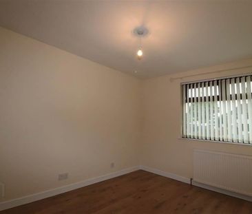 9 Ballymacash Park, Ballymacash Road, Lisburn, BT28 3EX - Photo 5