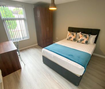 5 bedroom terraced house to rent - Photo 1