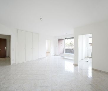 Renovierte Hochparterre Wohnung in ruhiger Lage von Krefeld-Uerdingen! - Photo 1