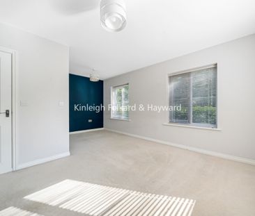 Waratah Drive, Chislehurst, Kent, BR7 - Photo 2