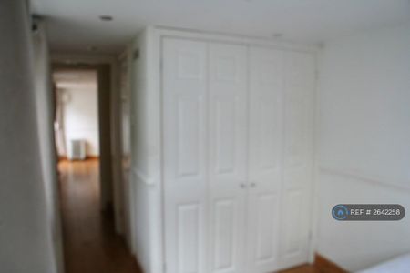 1 bedroom detached house to rent - Photo 3