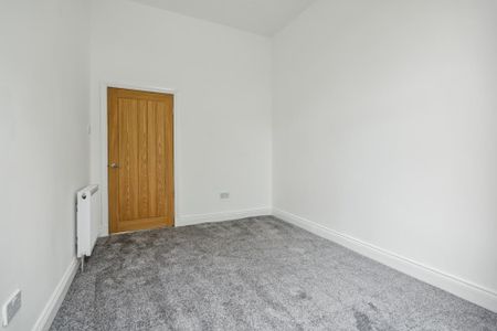 4 bedroom apartment to rent - Photo 4