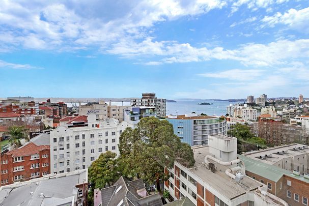 Top Floor In The Gazebo With Wrap Around Harbour & City Views - Photo 1
